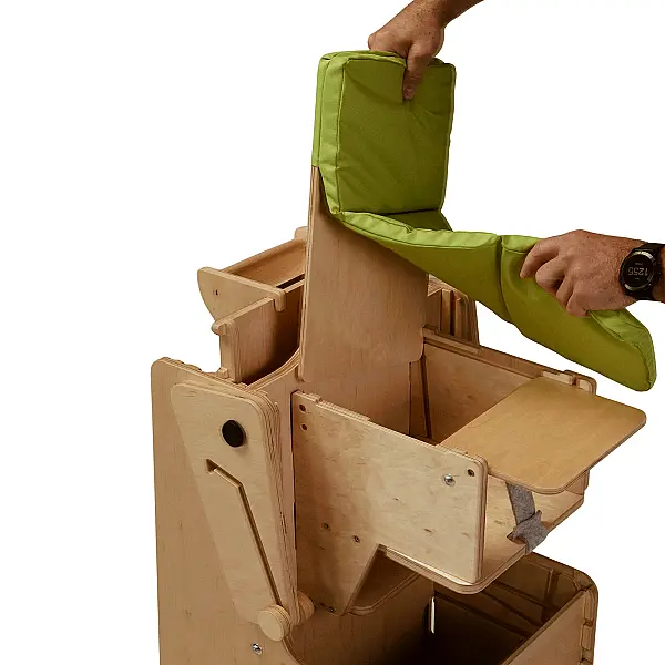 STAȚIA DE JOACĂ LEEA