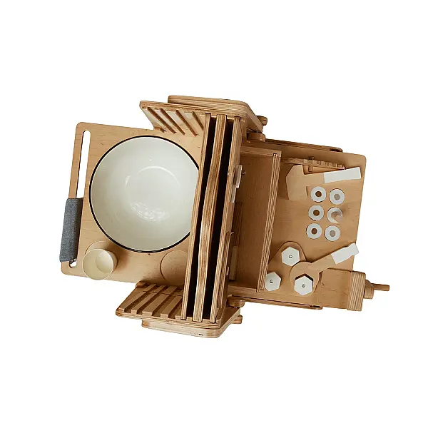 STAȚIA DE JOACĂ LEEA