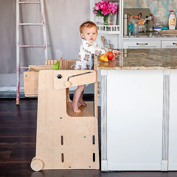 STAȚIA DE JOACĂ LEEA