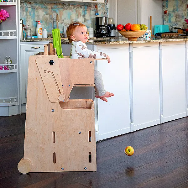 STAȚIA DE JOACĂ LEEA